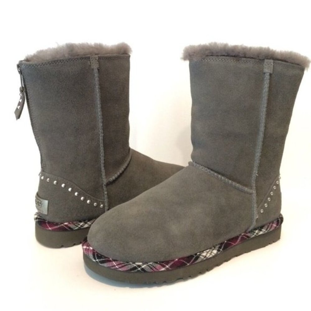 UGG Classic Short Boot Special Edition Grunge